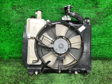 РАДИАТОР ОСНОВНОЙ НА TOYOTA PORTE NNP11 1NZ-FE