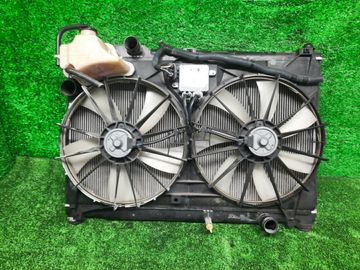 РАДИАТОР ОСНОВНОЙ НА TOYOTA CROWN GRS182 3GR-FSE