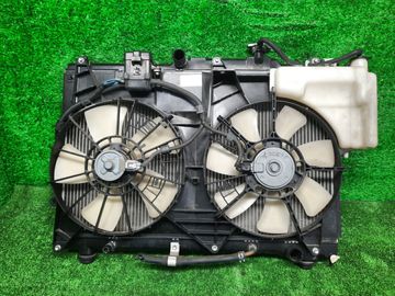 РАДИАТОР ОСНОВНОЙ НА TOYOTA ESTIMA ACR30W 2AZ-FE