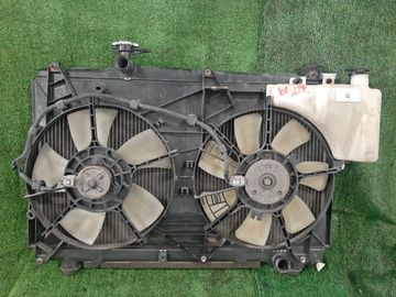 РАДИАТОР ОСНОВНОЙ НА TOYOTA IPSUM ACM21W 2AZ-FE