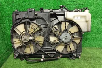 РАДИАТОР ОСНОВНОЙ НА TOYOTA ESTIMA ACR30W 2AZ-FE