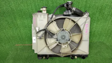 РАДИАТОР ОСНОВНОЙ НА TOYOTA BB NCP31 1NZ-FE