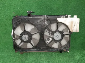 РАДИАТОР ОСНОВНОЙ НА TOYOTA VOXY ZRR75G 3ZR-FE