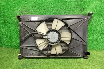 РАДИАТОР ОСНОВНОЙ НА TOYOTA WISH ZNE10G 1ZZ-FE