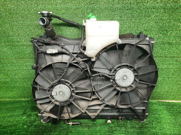 РАДИАТОР ОСНОВНОЙ НА SUZUKI ESCUDO TDA4W J24B