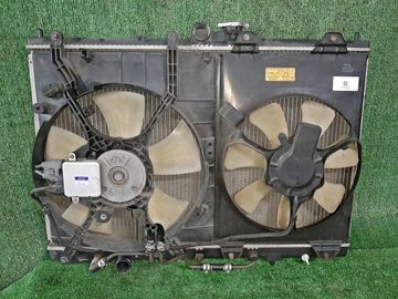 РАДИАТОР ОСНОВНОЙ НА MITSUBISHI CHARIOT GRANDIS N84W 4G64