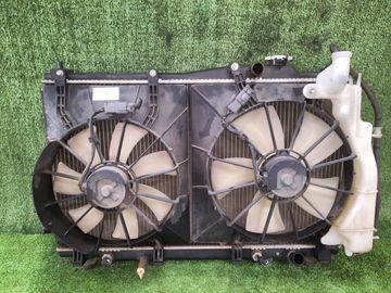 РАДИАТОР ОСНОВНОЙ НА HONDA STREAM RN1 D17A