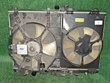 РАДИАТОР ОСНОВНОЙ НА MITSUBISHI CHARIOT GRANDIS N84W 4G64