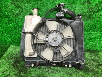 РАДИАТОР ОСНОВНОЙ НА TOYOTA PLATZ NCP12 1NZ-FE