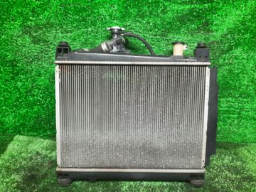 РАДИАТОР ОСНОВНОЙ НА TOYOTA PLATZ NCP12 1NZ-FE