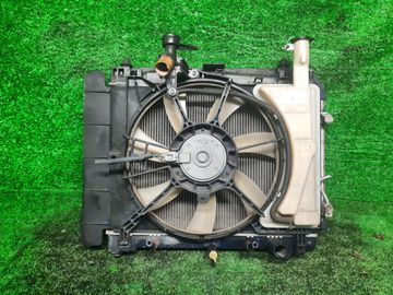 РАДИАТОР ОСНОВНОЙ НА TOYOTA IST NCP115 1NZ-FE