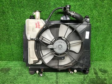 РАДИАТОР ОСНОВНОЙ НА TOYOTA PORTE NNP11 1NZ-FE