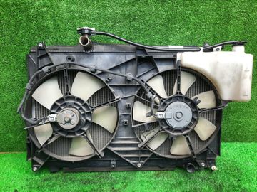 РАДИАТОР ОСНОВНОЙ НА TOYOTA IPSUM ACM21 2AZ-FE