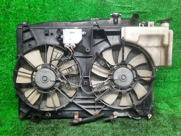 РАДИАТОР ОСНОВНОЙ НА TOYOTA ESTIMA MCR40 1MZ-FE