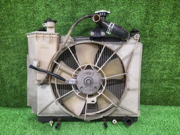 РАДИАТОР ОСНОВНОЙ НА TOYOTA IST NCP61 1NZ-FE
