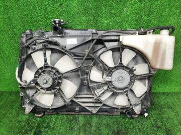 РАДИАТОР ОСНОВНОЙ НА TOYOTA VOXY ZRR70 3ZR-FE