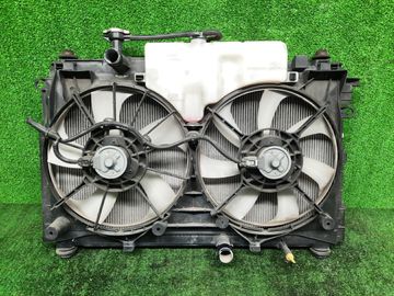 РАДИАТОР ОСНОВНОЙ НА TOYOTA VOXY ZRR80 3ZR-FAE