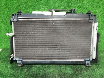 РАДИАТОР ОСНОВНОЙ НА TOYOTA VOXY ZRR80G 3ZR-FAE