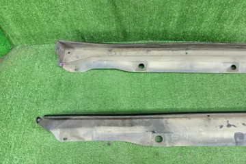 ПОРОГ НА TOYOTA VITZ KSP130