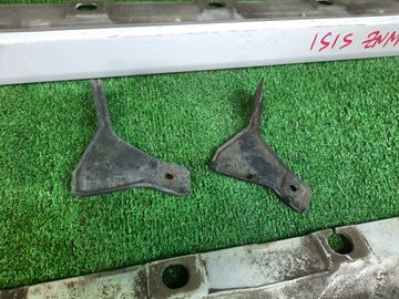 ПОРОГ НА TOYOTA ISIS ZGM10G