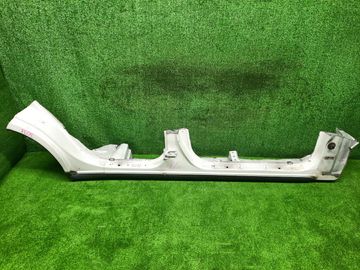 ПОРОГ НА TOYOTA MARK II GX90