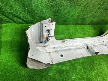 ПОРОГ НА TOYOTA MARK II GX90
