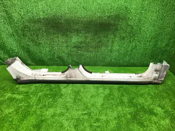 ПОРОГ НА TOYOTA MARK II GX90