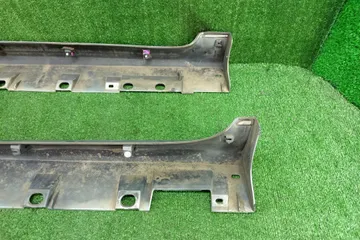ПОРОГ НА TOYOTA PASSO KGC10