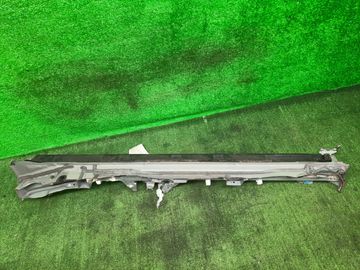 ПОРОГ НА LEXUS UX300E KMA10