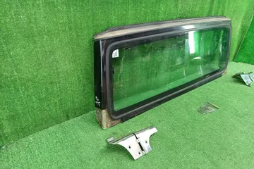 СТЕКЛО ЛОБОВОЕ НА JEEP WRANGLER TJ