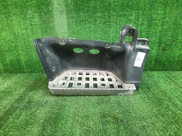 ПОДНОЖКА НА ISUZU ELF NKR81