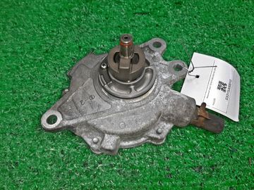 ВАКУУМНЫЙ НАСОС НА TOYOTA ISIS ZGM15G 2ZR-FAE