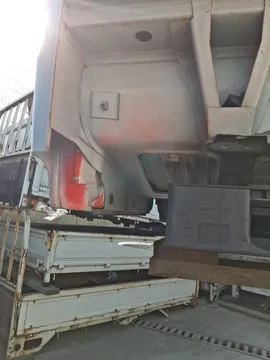 КАБИНА НА TOYOTA DYNA YY101