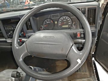 КАБИНА НА ISUZU ELF NHR85 4JJ1