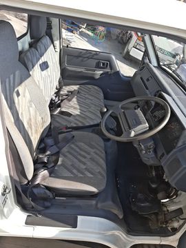 КАБИНА НА TOYOTA HIACE LH90 2L