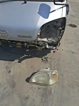 КАБИНА НА TOYOTA TOWN ACE KM75 7K