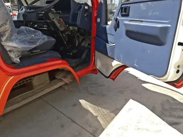 КАБИНА НА TOYOTA HIACE LH85 2L