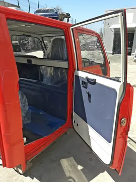 КАБИНА НА TOYOTA HIACE LH85 2L
