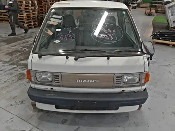КАБИНА НА TOYOTA TOWN ACE YM55