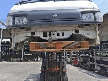 КАБИНА НА NISSAN VANETTE SE88TN