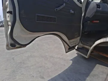 КАБИНА НА NISSAN VANETTE SE88TN