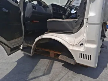 КАБИНА НА NISSAN VANETTE SE88TN