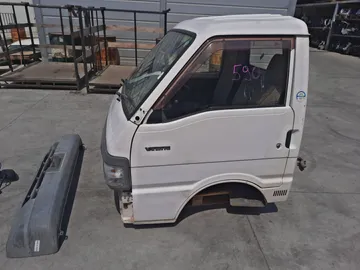 КАБИНА НА NISSAN VANETTE SE88TN