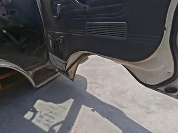 КАБИНА НА NISSAN VANETTE SE88TN