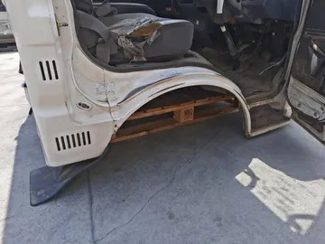 КАБИНА НА NISSAN VANETTE SE88TN