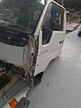 КАБИНА НА TOYOTA HIACE YY101 3Y