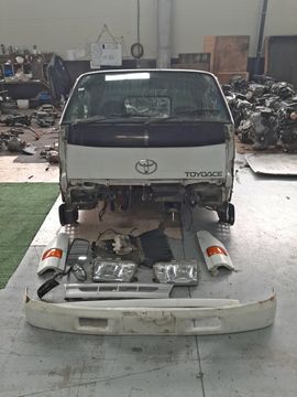 КАБИНА НА TOYOTA TOYOACE YY101 3Y