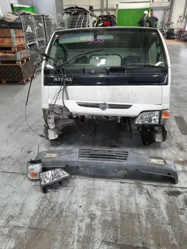 КАБИНА НА NISSAN ATLAS H4F23