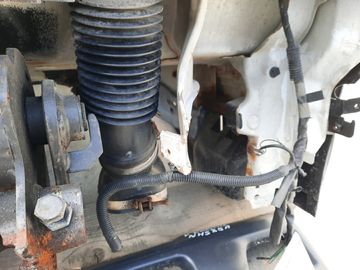 КАБИНА НА ISUZU ELF NHS85