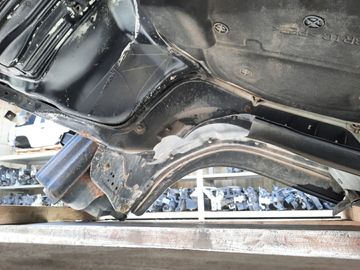 КАБИНА НА ISUZU ELF NHS85